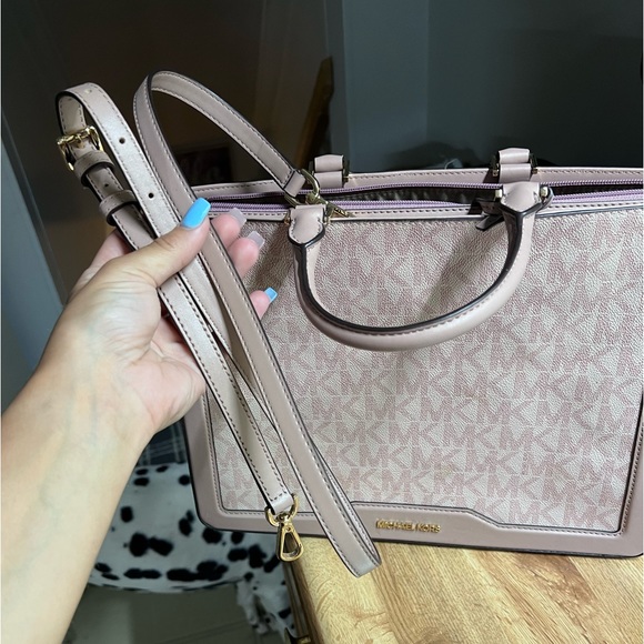 Michael Kors Hamilton Large Vanilla MK Signature Pink Satchel Crossbody Handbag - Picture 3 of 3